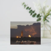 Carte postale Découverte de navette spatiale (Debout devant)