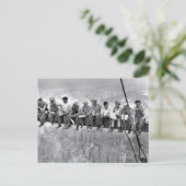 Carte Postale Déjeuner Sur Un Gratte-Ciel (Debout devant)