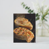 Carte Postale Délicieux steaks Saumons sur grill (Debout devant)