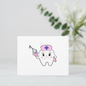 Carte Postale Dentition comme infirmière avec seringue.PNG (Debout devant)