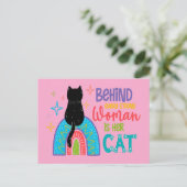 Carte Postale Derrière chaque femme forte, il y a son chat (Debout devant)