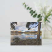 Carte Postale Derwentwater, District des lacs, Cumbria, Angleter (Debout devant)