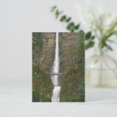 Carte postale des chutes de Multnomah et de la pas (Debout devant)
