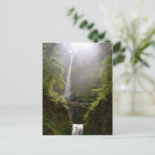 Carte postale des chutes Multnomah, Oregon, Cascad (Debout devant)