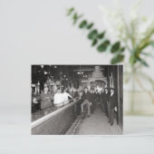Carte Postale Des Hommes Boivent Au Bar, 1910 (Debout devant)