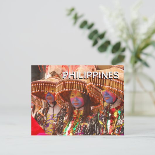 Carte postale des Philippines (Debout devant)