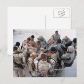 Carte Postale Des soldats américains priant - Customisés (Devant / Derrière)