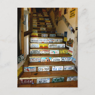 Carte postale d'escaliers en plaques d'immatricula