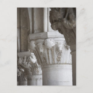 Carte Postale Détail de la colonne du Palais des Doges Venise It