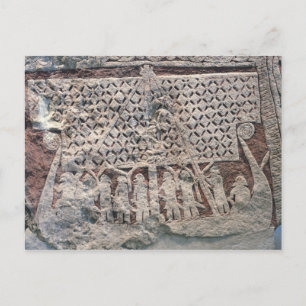 Carte Postale Détail d'une pierre représentant un Viking