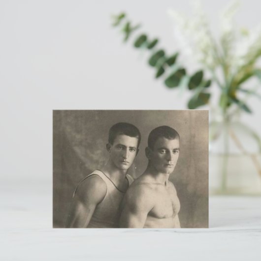 Carte Postale Deux athlètes (Debout devant)