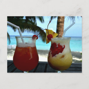 Carte Postale Deux Boissons Tropicales De Fruits, Plage, Resort