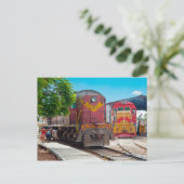 Carte Postale Deux diesellocomotives (Debout devant)