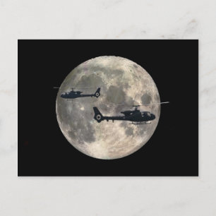 Carte Postale deux hélicoptères silhoués par une pleine lune