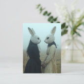 Carte Postale Deux personnes dans des masques de lapin dans le b (Debout devant)