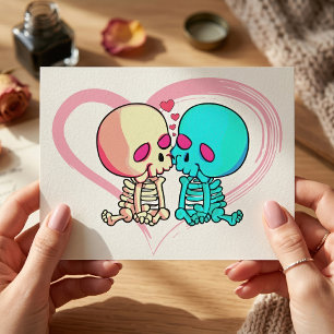 Carte Postale Deux squelettes romantiques baiser avec coeur rose