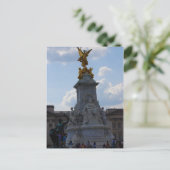Carte Postale Devant le palais de Buckingham (Debout devant)