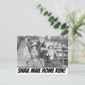 Carte postale d'exécution d'e-mails (Debout devant)