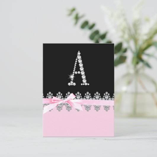 Carte Postale Diamond Delilah Initial : A (Debout devant)