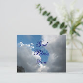 Carte Postale Dieu te bénisse les nuages (Debout devant)