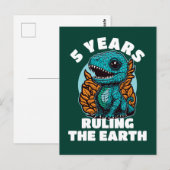 Carte Postale Dinosaure Bébé Cinq Ans Anniversaire (Devant / Derrière)