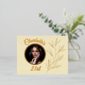 Carte Postale D'invitation À Feuilles D'aluminium Jaune pâle et feuille d'or graphique Anniversaire (Debout devant)