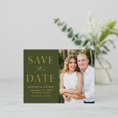 Carte Postale D'invitation À Feuilles D'aluminium Mariage vert olive moderne Élégant Enregistrer la  (Debout devant)