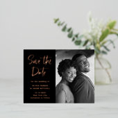 Carte Postale D'invitation À Feuilles D'aluminium Noir | Photo élégante Enregistrer la date Rose Gol (Debout devant)