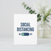 Carte Postale Distances sociales sur (Debout devant)