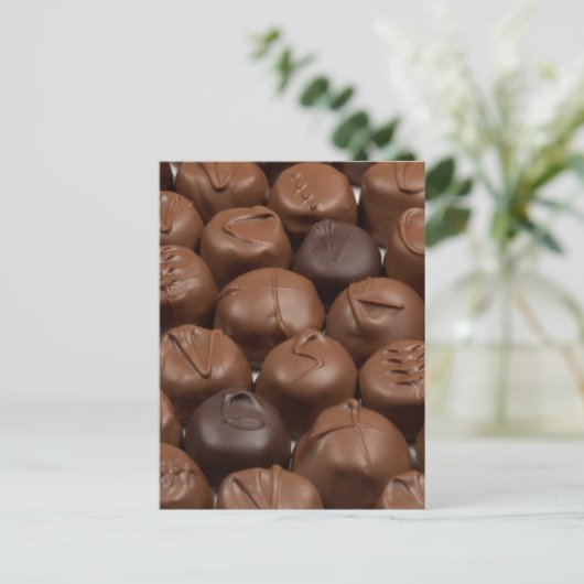 Carte Postale Dites-le avec du chocolat ! (Debout devant)