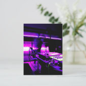 CARTE POSTALE DJ 2 (Debout devant)