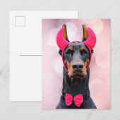 Carte Postale Doberman en costume diabolique (Devant / Derrière)
