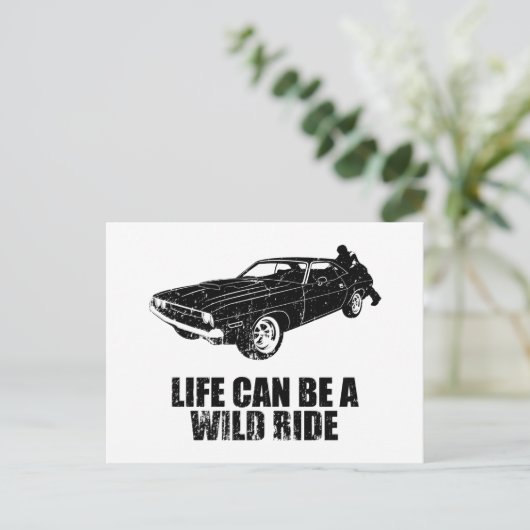 Carte Postale Dodge Challenger 1970 (Debout devant)