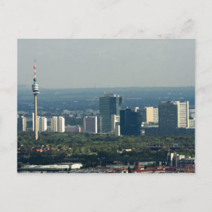 Carte Postale Donauturm et ville de l'ONU