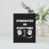 Carte Postale Donne son avis sur tout (Debout devant)