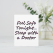 Carte Postale dormir avec un médecin (Debout devant)
