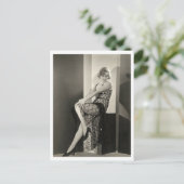 Carte Postale Dorothy Revier, Actrice (Debout devant)