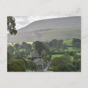Carte Postale Downham Village Et Pendle Hill