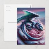 Carte Postale Dragon de bébé Iridescente endormi sur rose rose (Devant / Derrière)