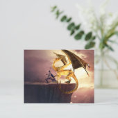 Carte Postale Dragon d'or fantastique (Debout devant)