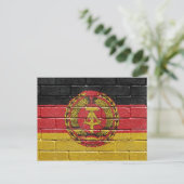 Carte Postale Drapeau de l'ancienne République démocratique alle (Debout devant)