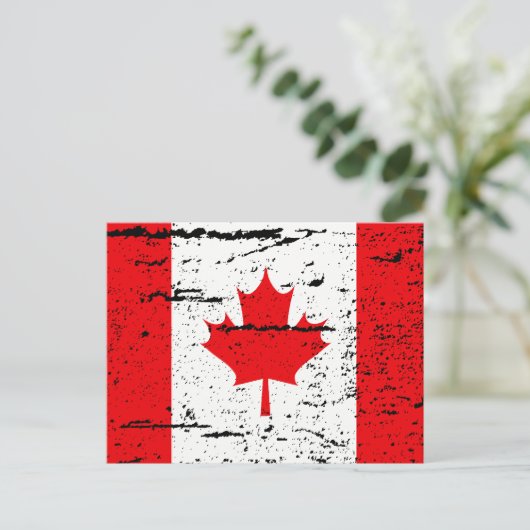 CARTE POSTALE DRAPEAU DU CANADA (Debout devant)