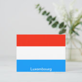 Carte Postale Drapeau du Luxembourg (Debout devant)