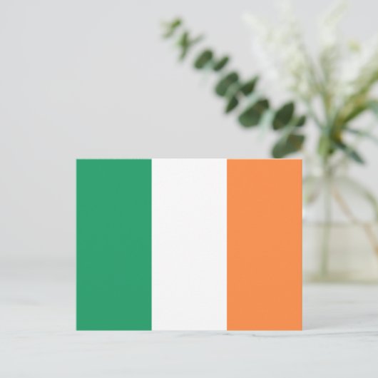 Carte Postale Drapeau irlandais (Debout devant)