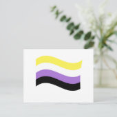 Carte Postale Drapeau ondoyant non binaire (Debout devant)