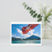 Carte Postale drapeau suisse (Debout devant)