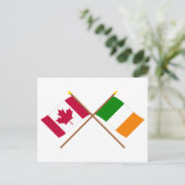 Carte Postale Drapeaux croisés du Canada et de l'Irlande (Debout devant)