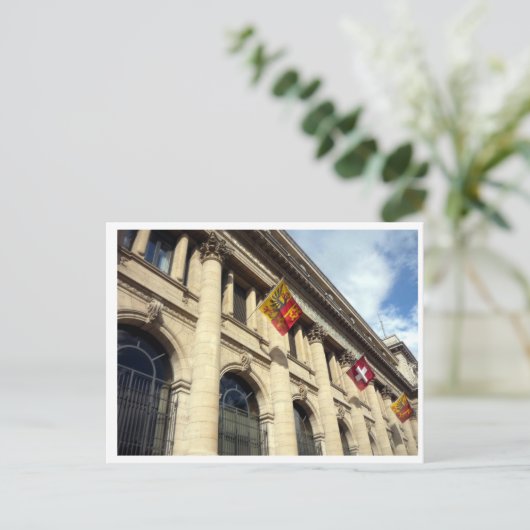 Carte Postale drapeaux de genève (Debout devant)