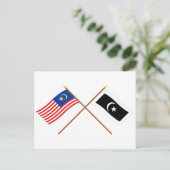 Carte Postale Drapeaux de Malaisie et Terengganu traversés (Debout devant)