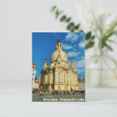Carte Postale Dresden Frauenkirche (Debout devant)